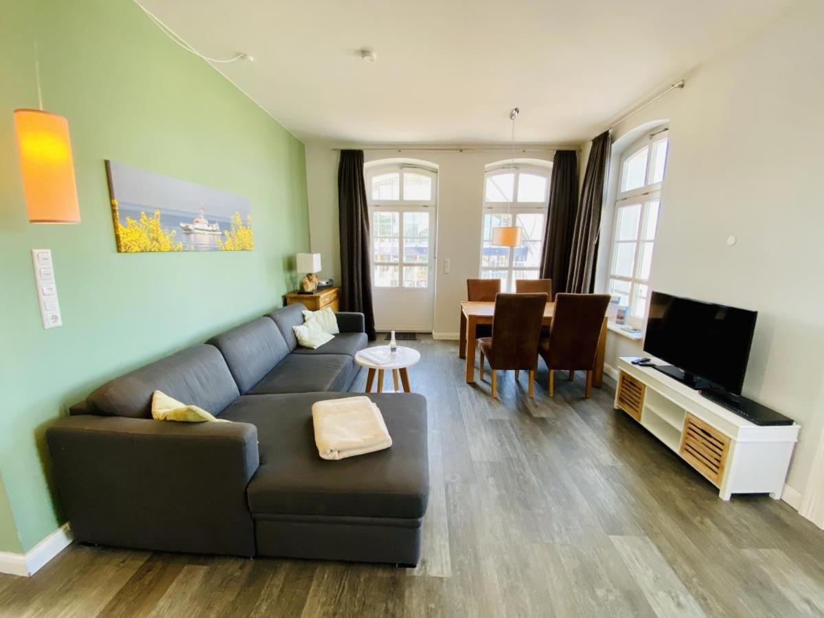 Vormann Jantzen, Direkt Am Leuchtturm Apartamento Rostock Exterior foto