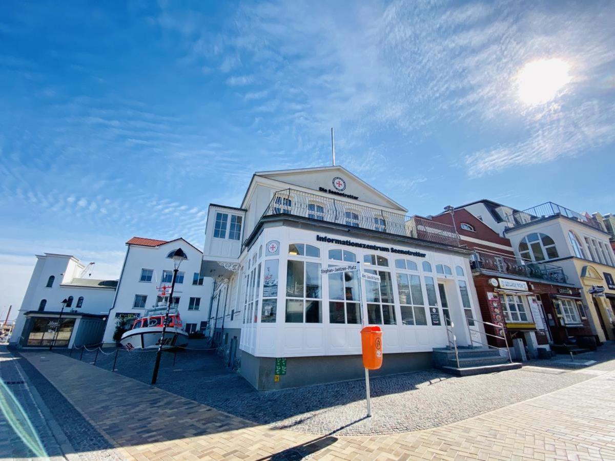 Vormann Jantzen, Direkt Am Leuchtturm Apartamento Rostock Exterior foto